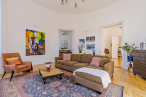 Highrise Art Apartment